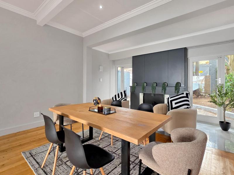4 Bedroom Property for Sale in Bantry Bay Western Cape